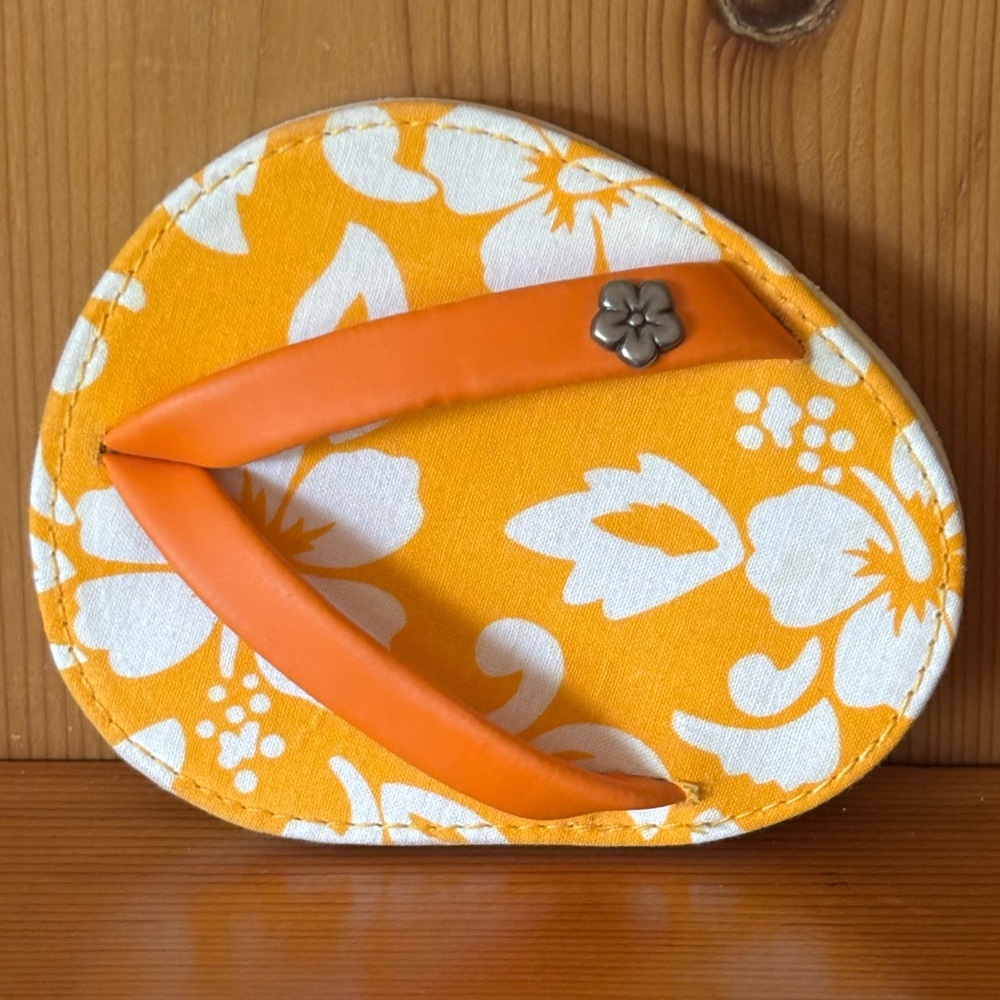 Drinkwear flip-flop wine glass coaster/charm - Picture 3 of 3